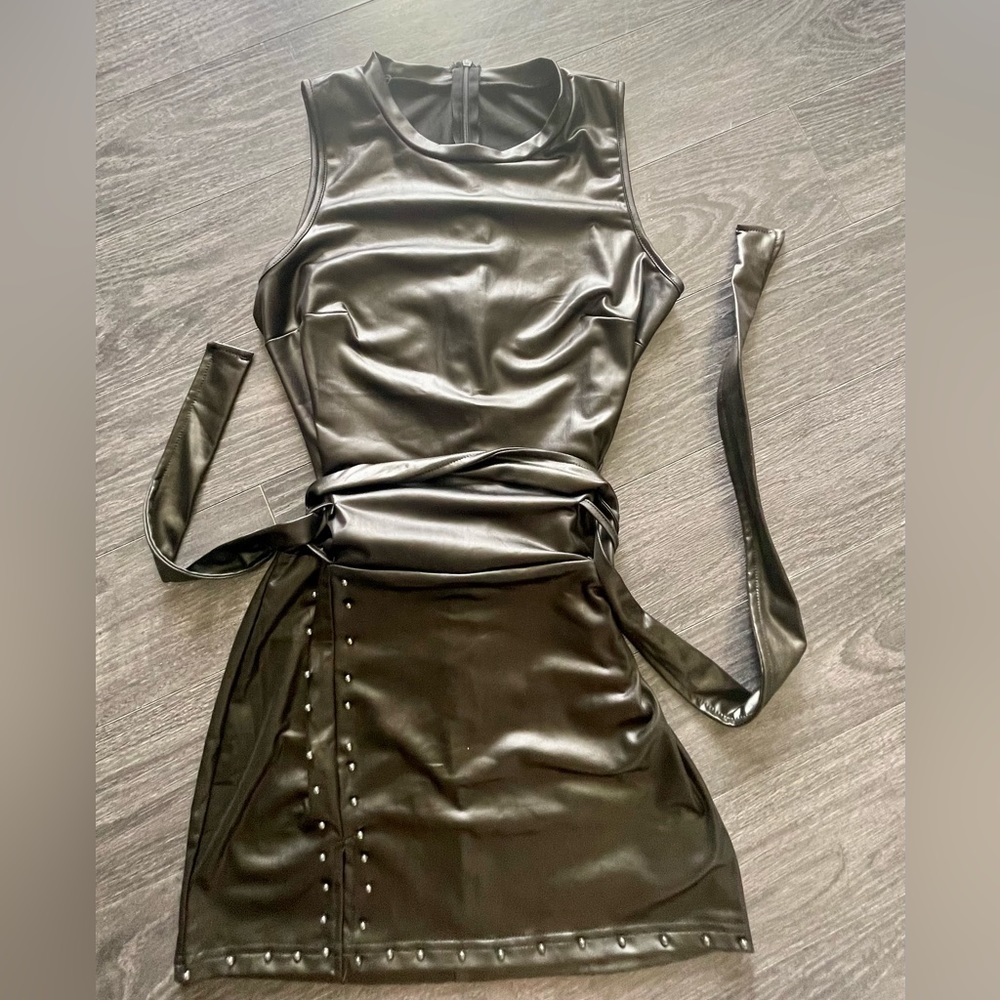 Women’s Small faux leather dress